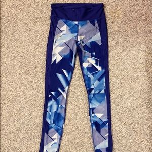 Women’s Underarmour Compression Leggings, Size S